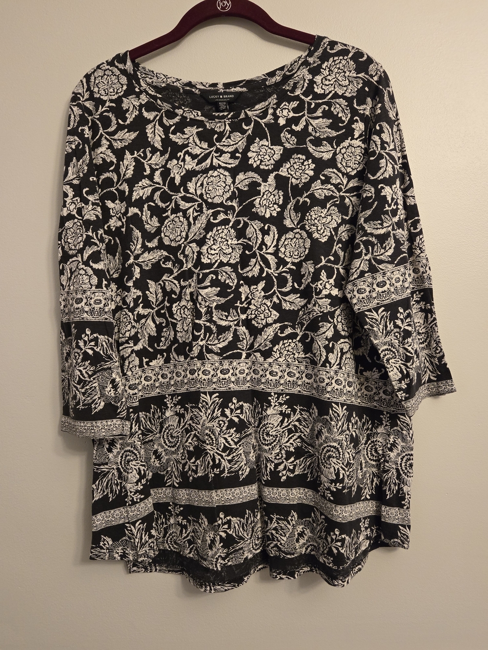 Lucky Brand Black and White Floral Scoop-Neck Tunic